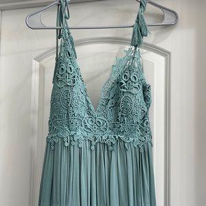 Turquoise maxi dress. Floor length. Vici.